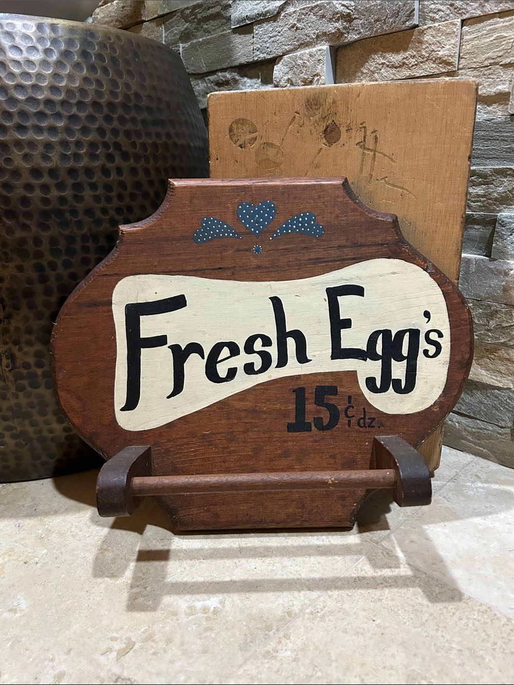 vintage primitive wooden hand towel holder hand-painted "Fresh Eggs”
